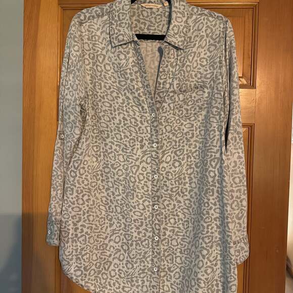 Soft Surroundings Gray Leopard Button Down Tencel Tunic Top - Picture 1 of 8